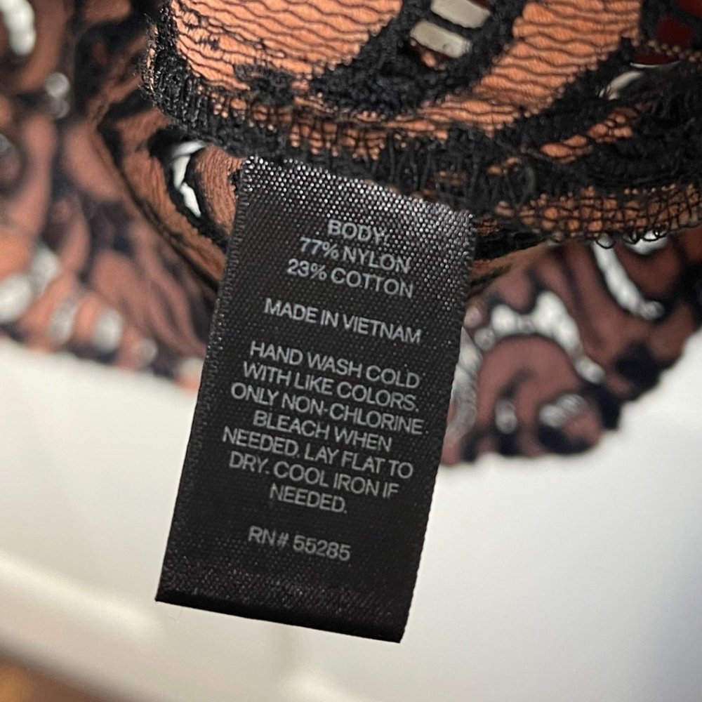 EXPRESS | Bronze & Black Lace Short Sleeve Blouse | Size XS - Picture 6 of 7